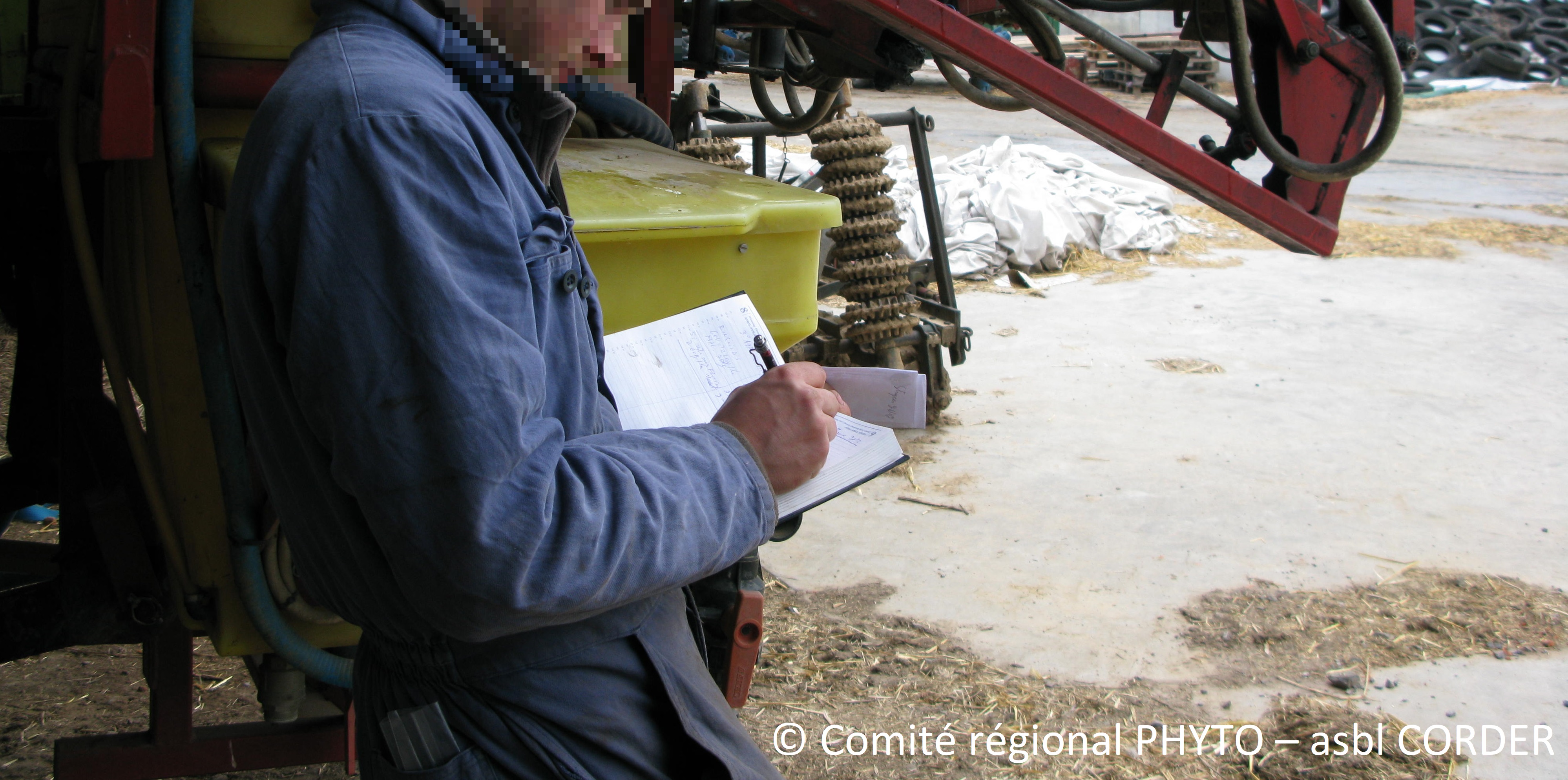 Utilisateur remplissant son registre PPP