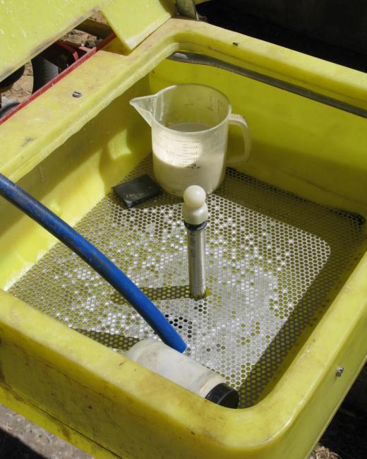 Préparation de la bouillie et cuve du pulvérisateur